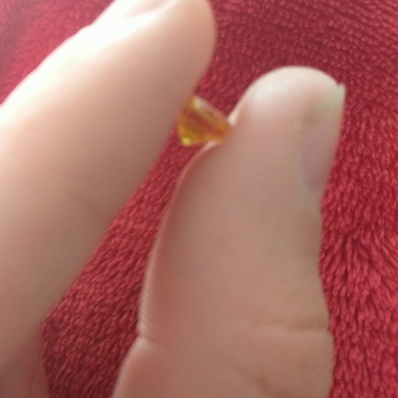 One carat vivid yellow citrine - Picture 3 of 3